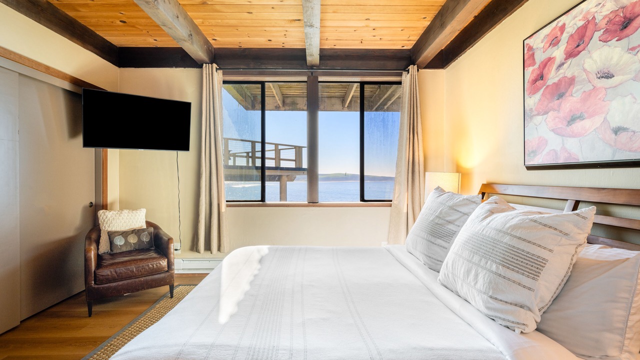 Photo of Bedroom in Dillon Beach