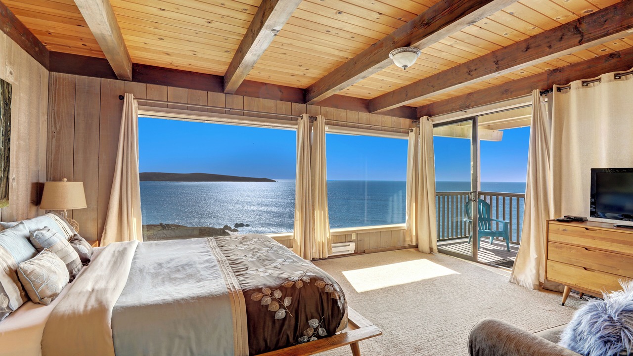 Photo of Bedroom in Dillon Beach