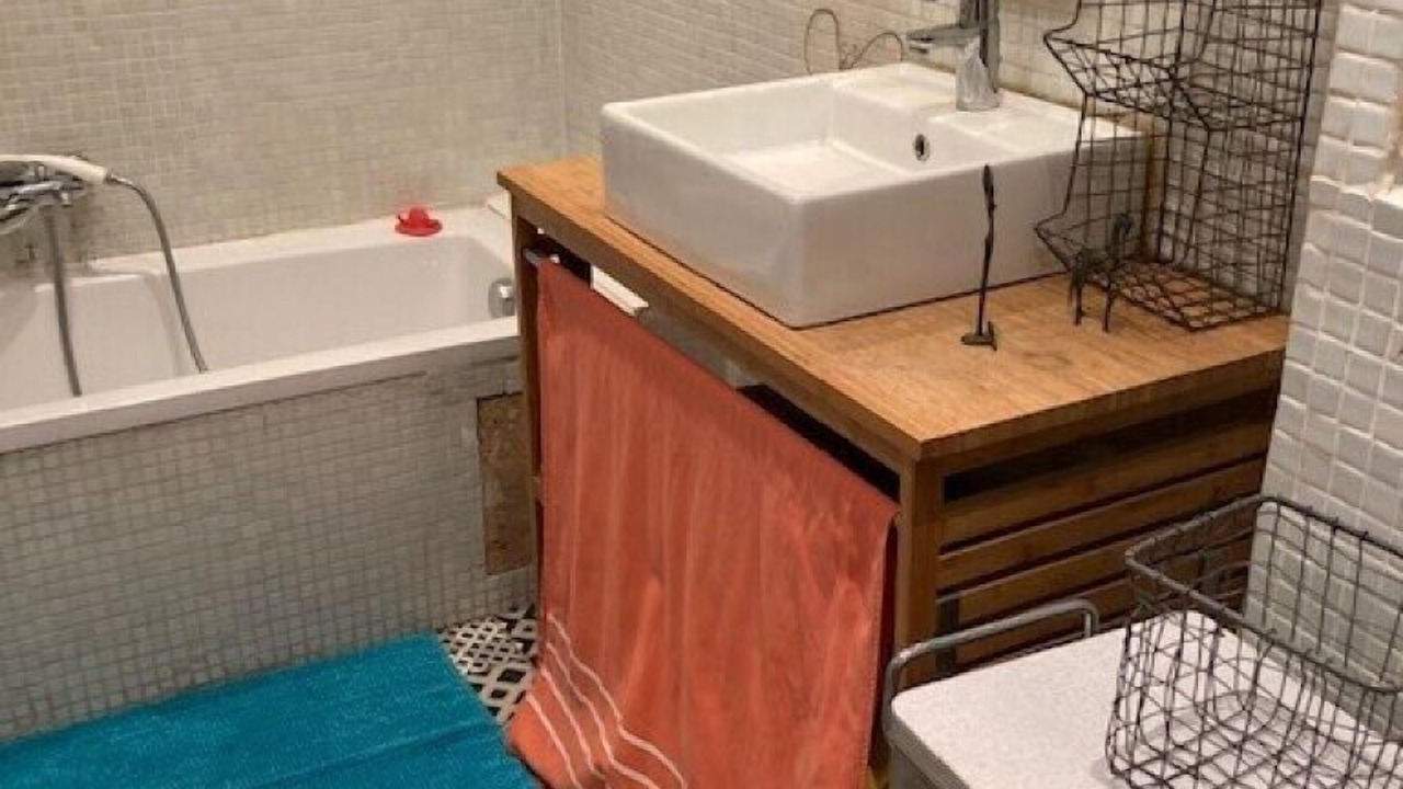 Photo of Bathroom in 4th Arrondissement