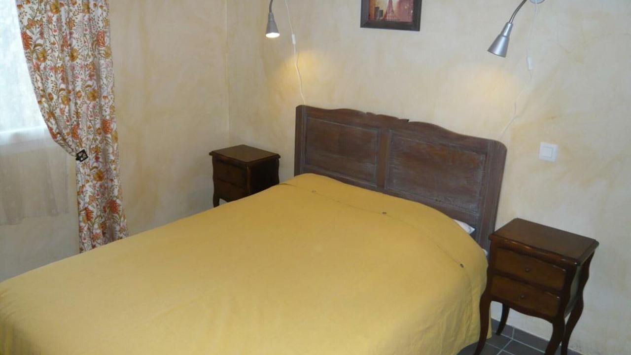 Photo of Bedroom in Les Moitiers-d'Allonne