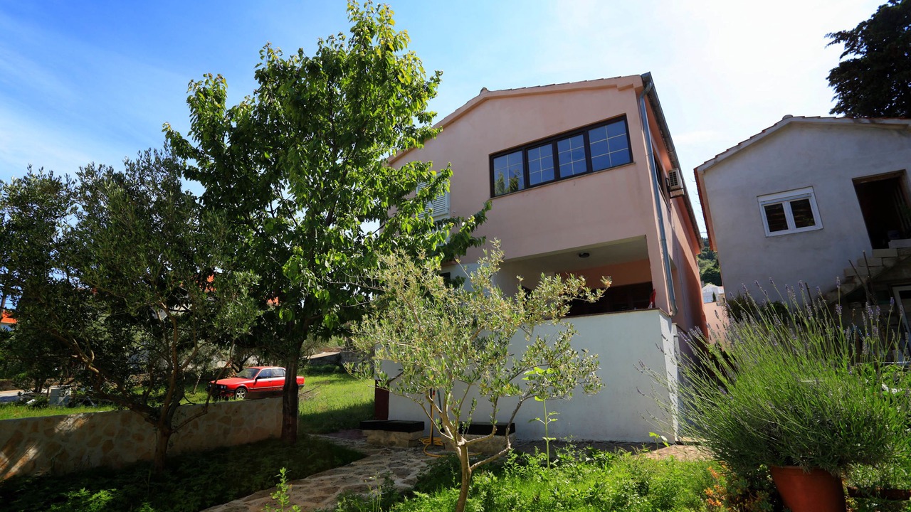 Photo of Outdoor in Preko