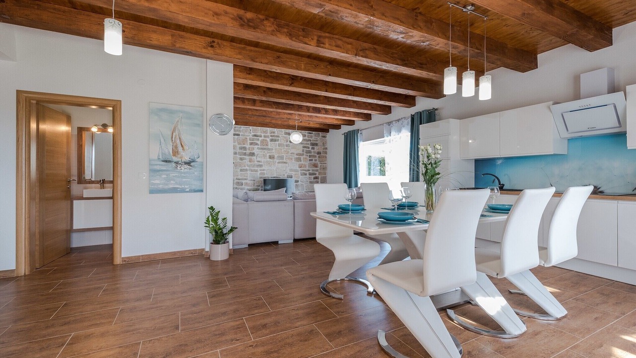 Photo of Livingroom in Sukosan