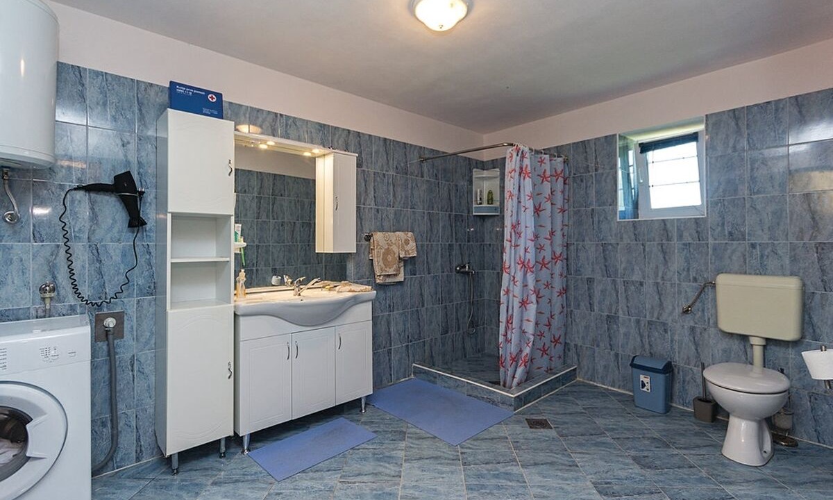 Photo of Bathroom in Gajana