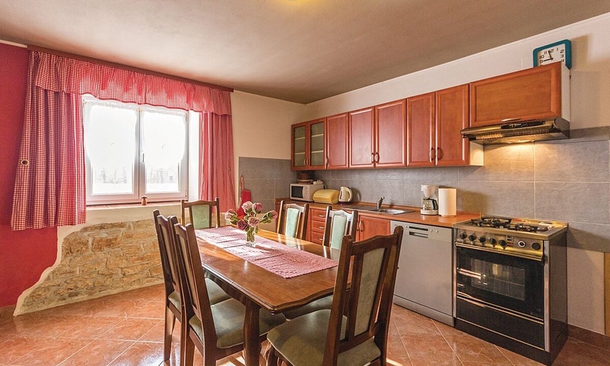 Photo of Bedroom in Gajana