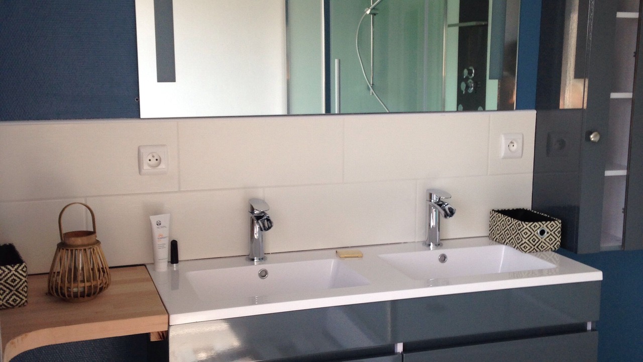 Photo of Bathroom in Le Vivier-sur-Mer