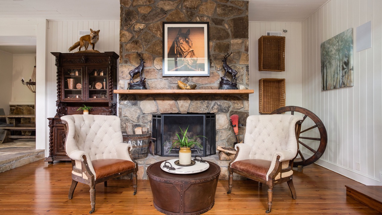 Photo of Livingroom in Lakemont