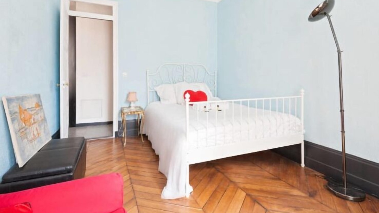 Photo of Bedroom in Lyon City Centre