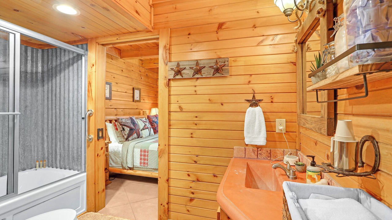 Photo of Bathroom in Blanco