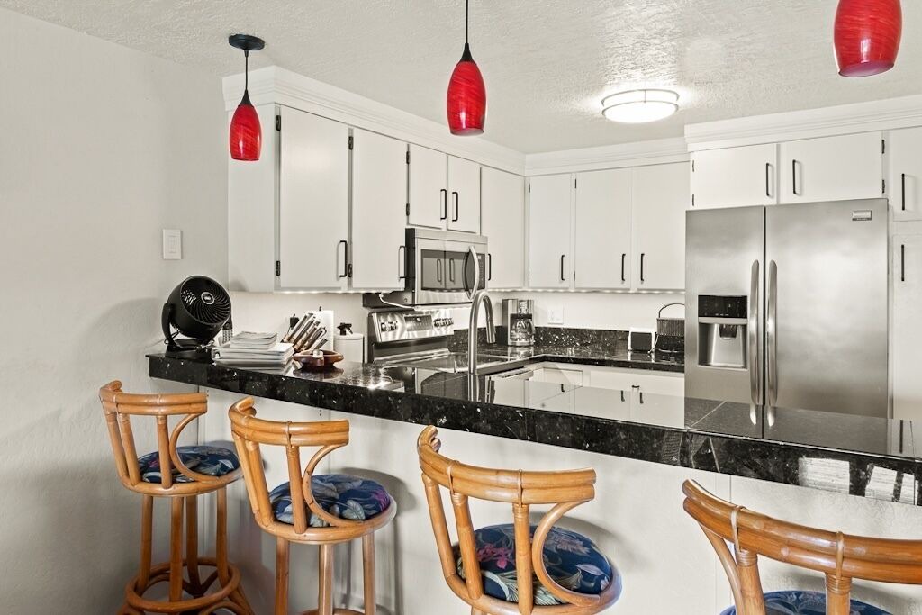 Photo of Kitchen in Waikoloa