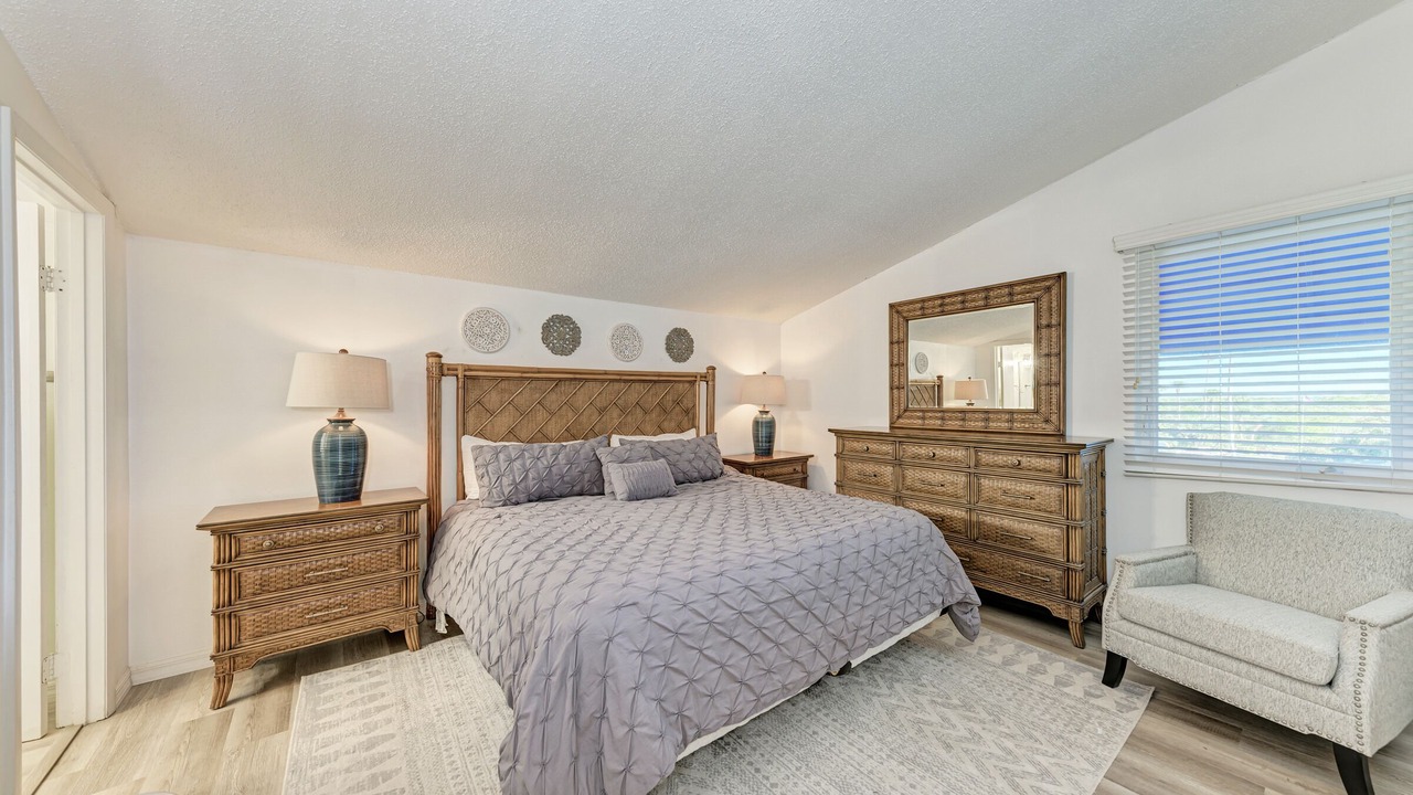 Photo of Bedroom in Longboat Key