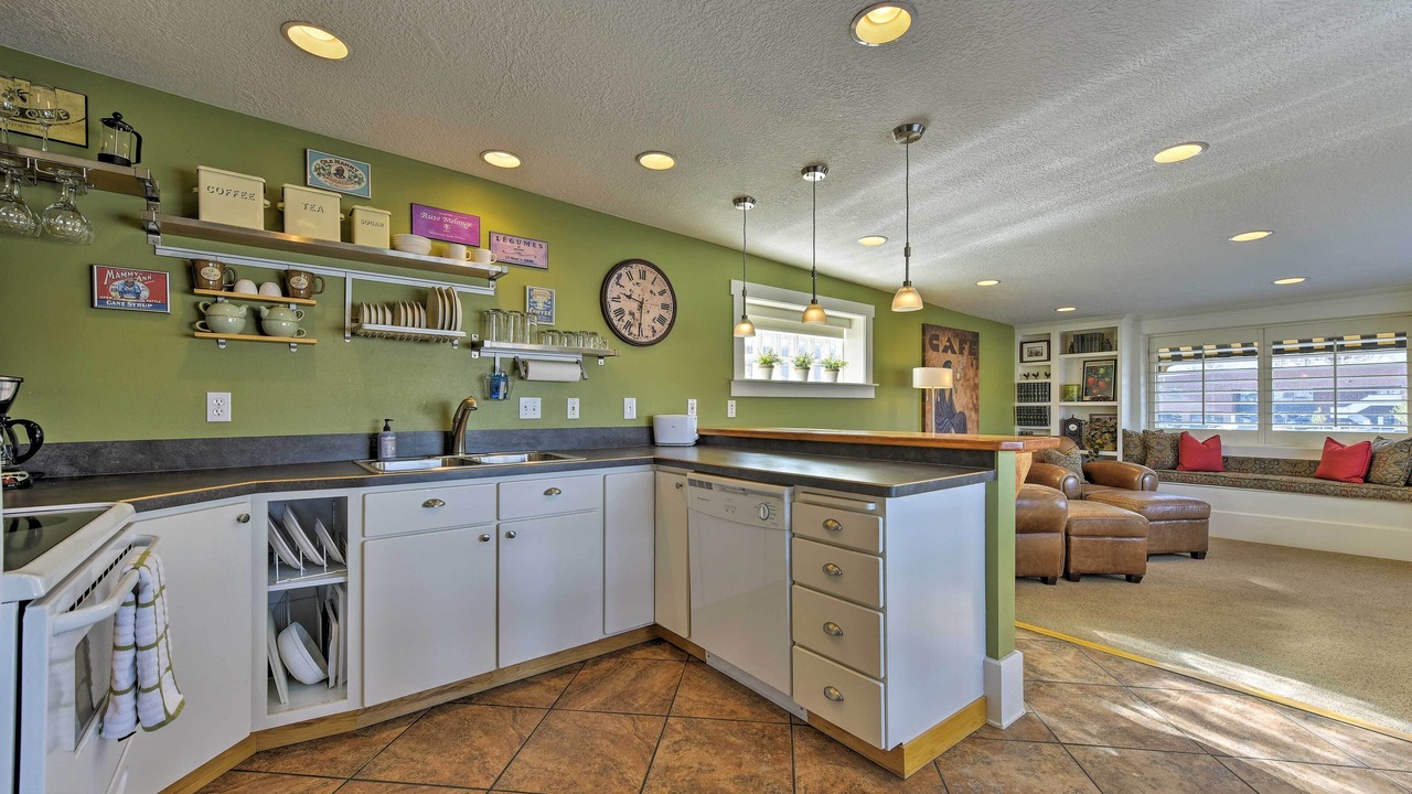 Photo of Kitchen in Logan
