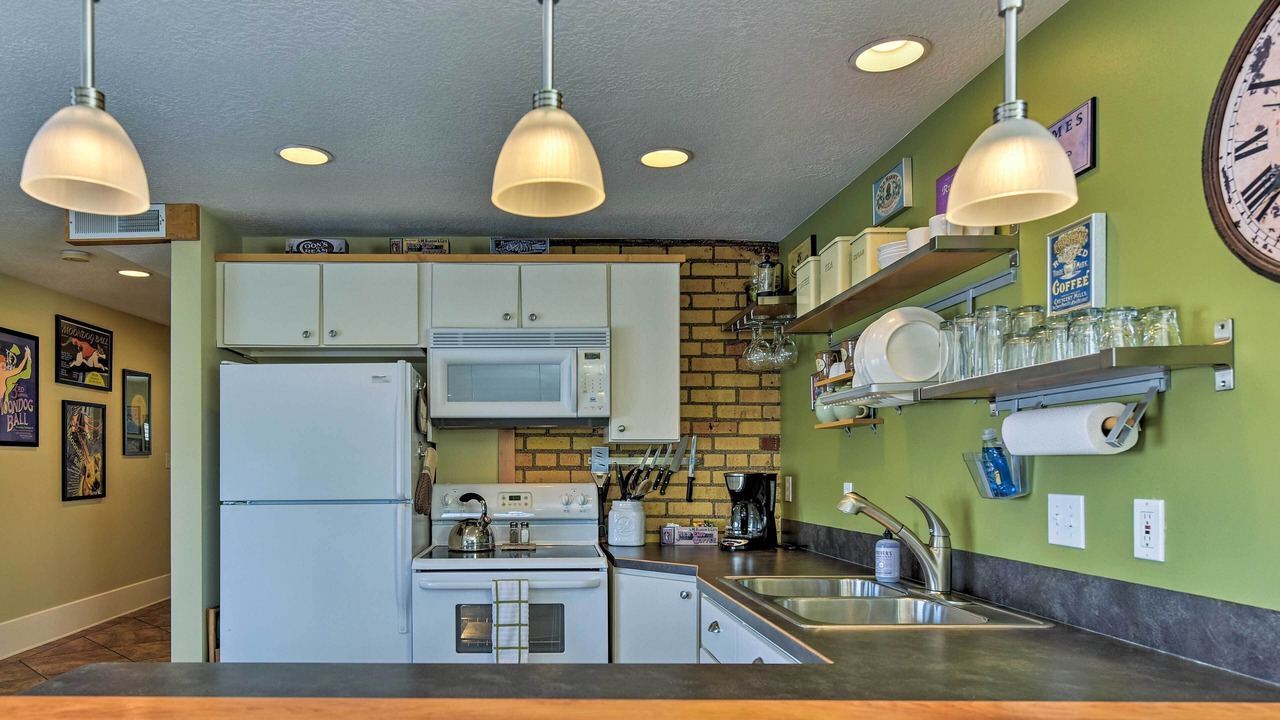 Photo of Others in Logan