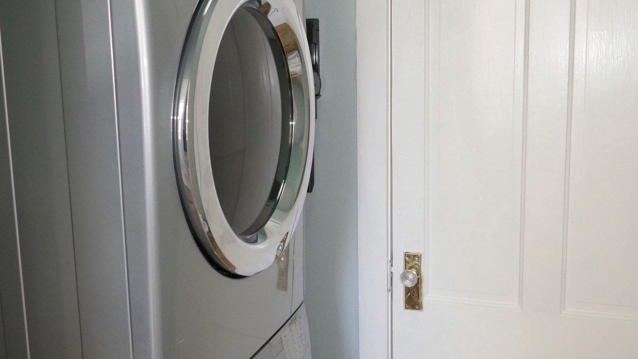 Photo of Bedroom in Beach Institute