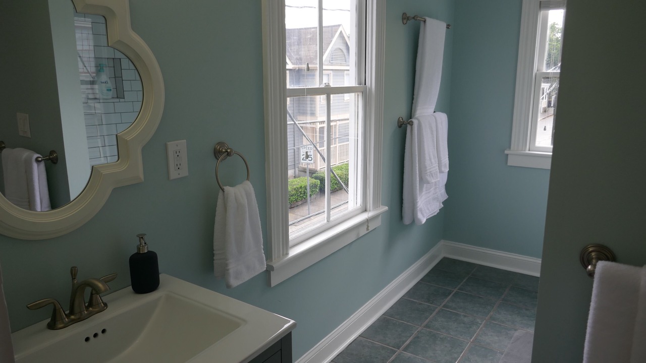 Photo of Bathroom in Beach Institute