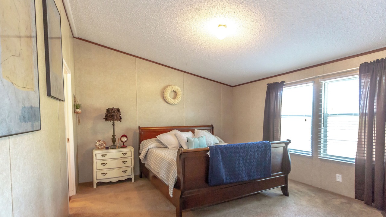 Photo of Bedroom in Kendalia