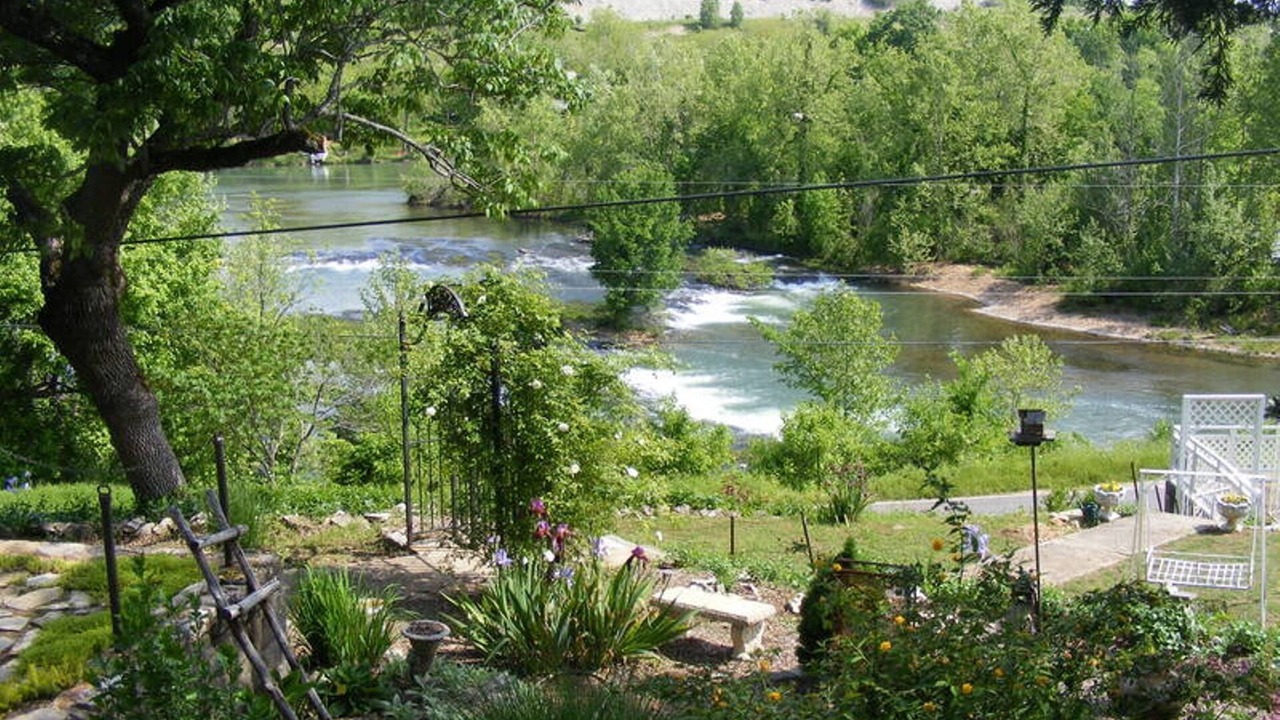 Photo of Outdoor in Hardy