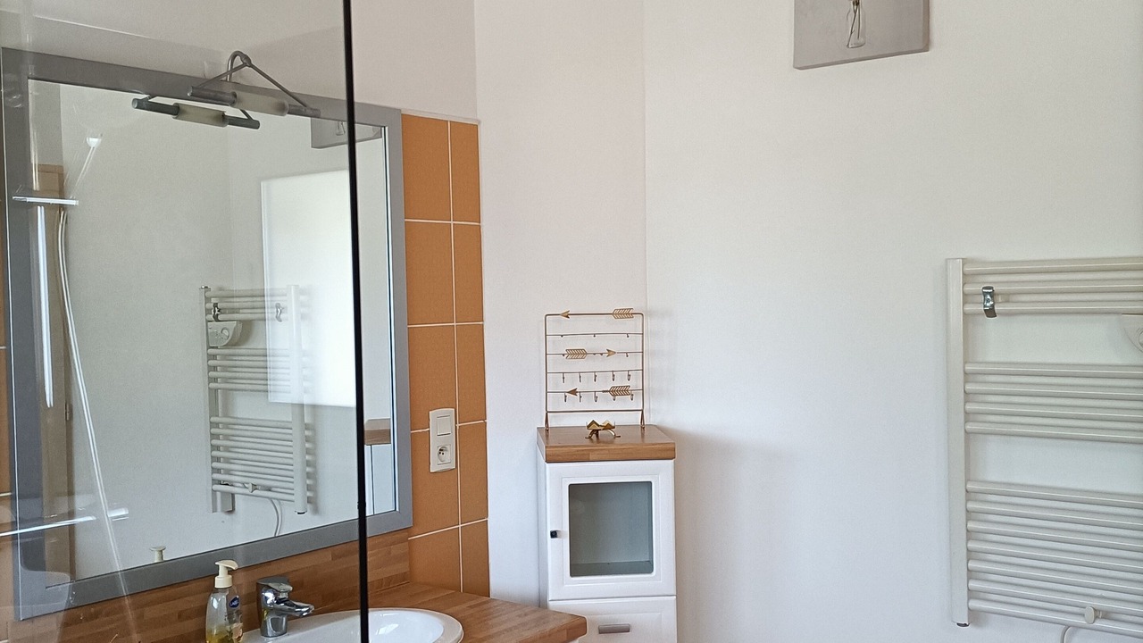 Photo of Bathroom in Aubenas