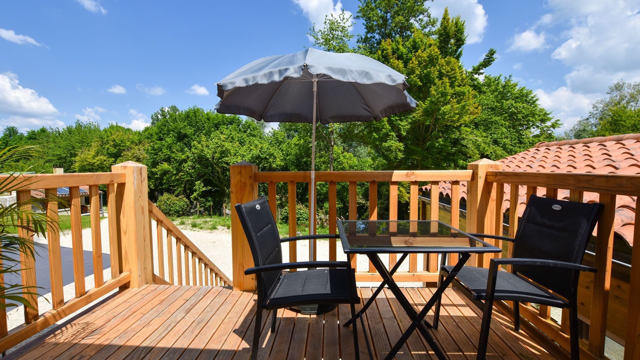 Photo of Patio Balcony in Aubeterre-sur-Dronne