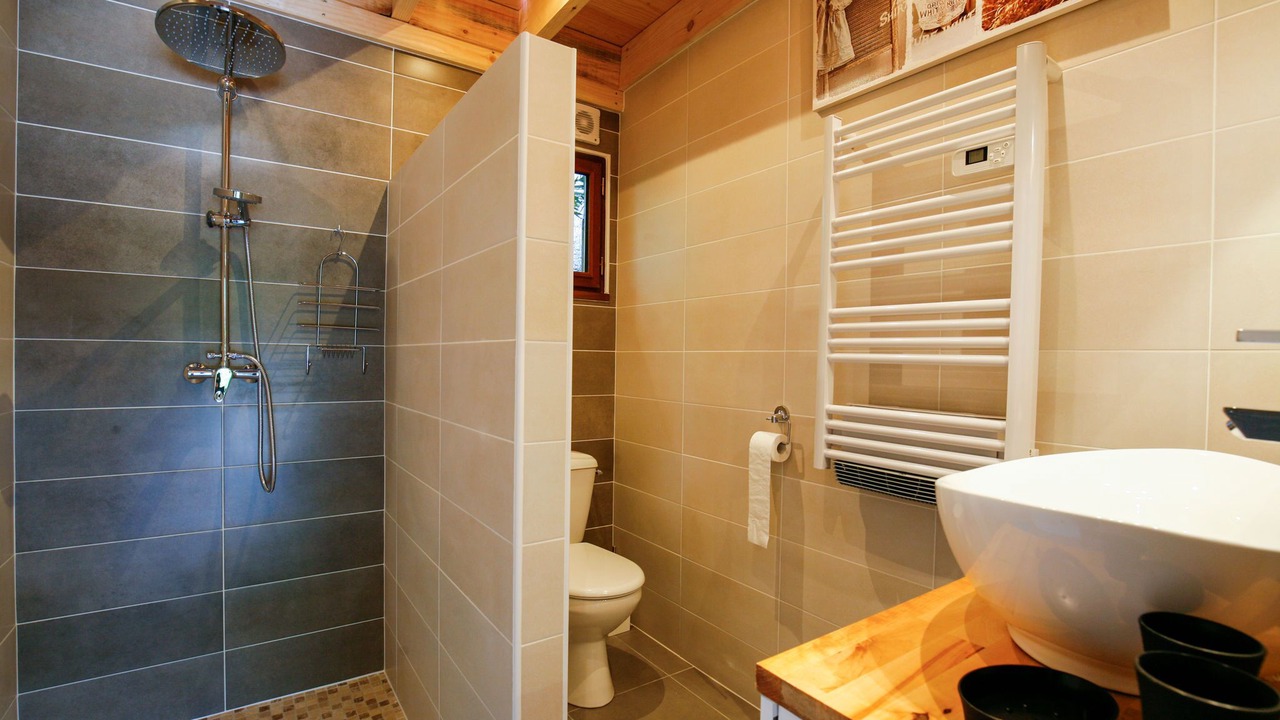 Photo of Bathroom in Aubeterre-sur-Dronne