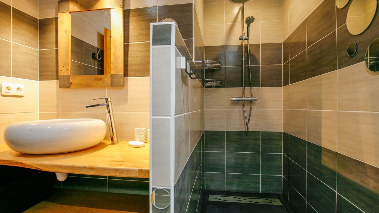 Photo of Bathroom in Aubeterre-sur-Dronne