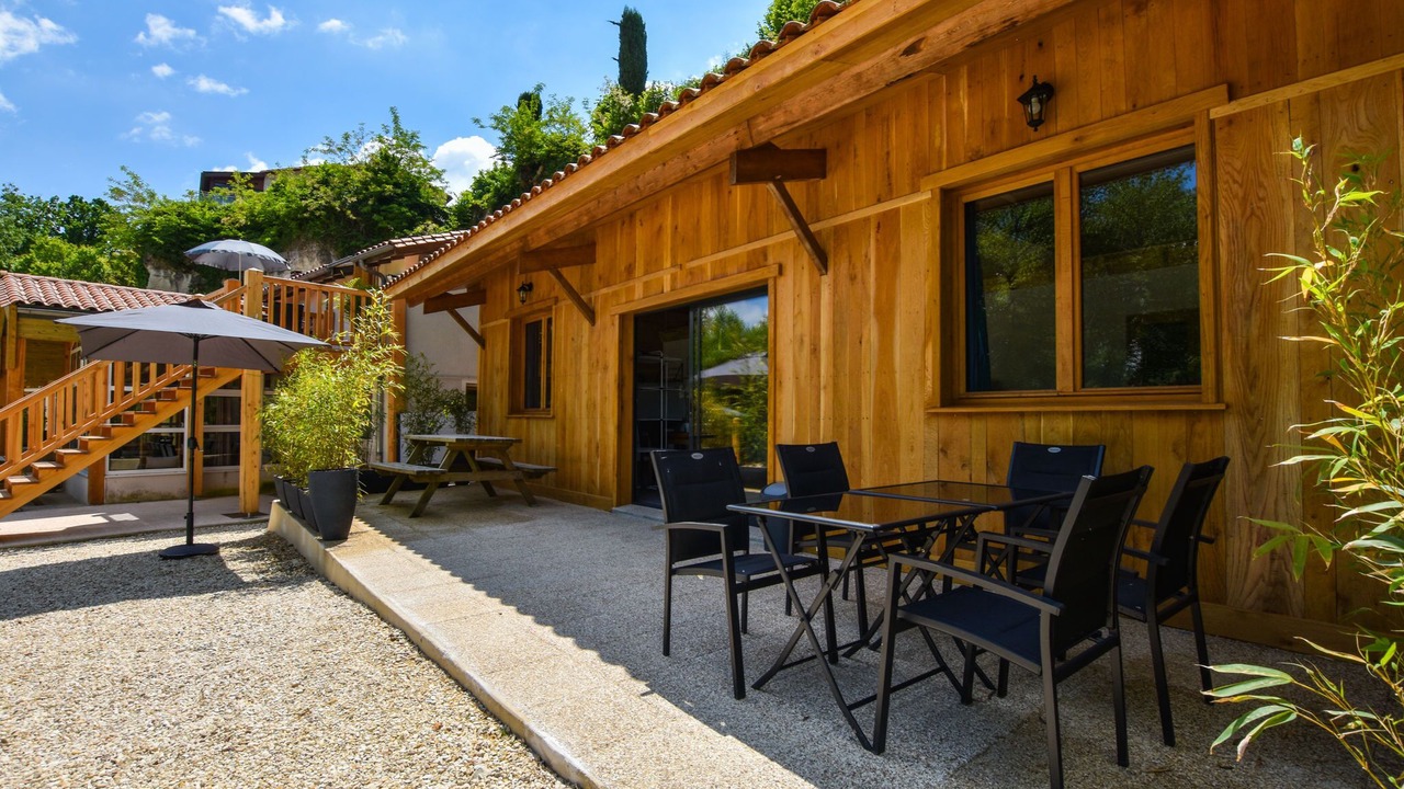 Photo of Patio Balcony in Aubeterre-sur-Dronne