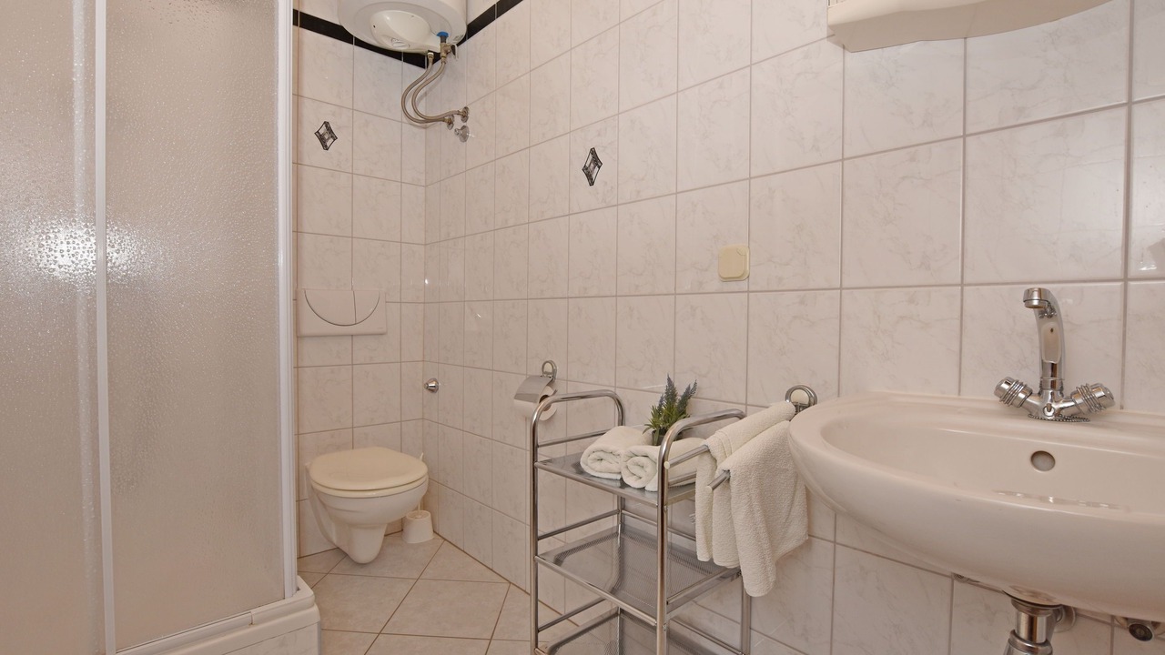 Photo of Bathroom in Brela