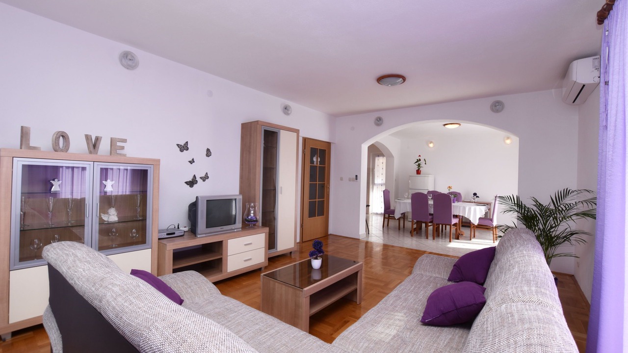 Photo of Livingroom in Brela