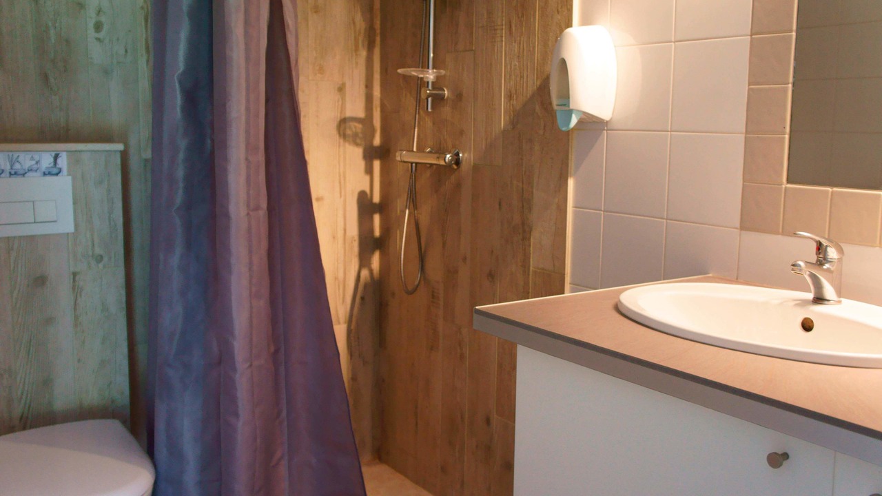 Photo of Bathroom in Loriol-du-Comtat