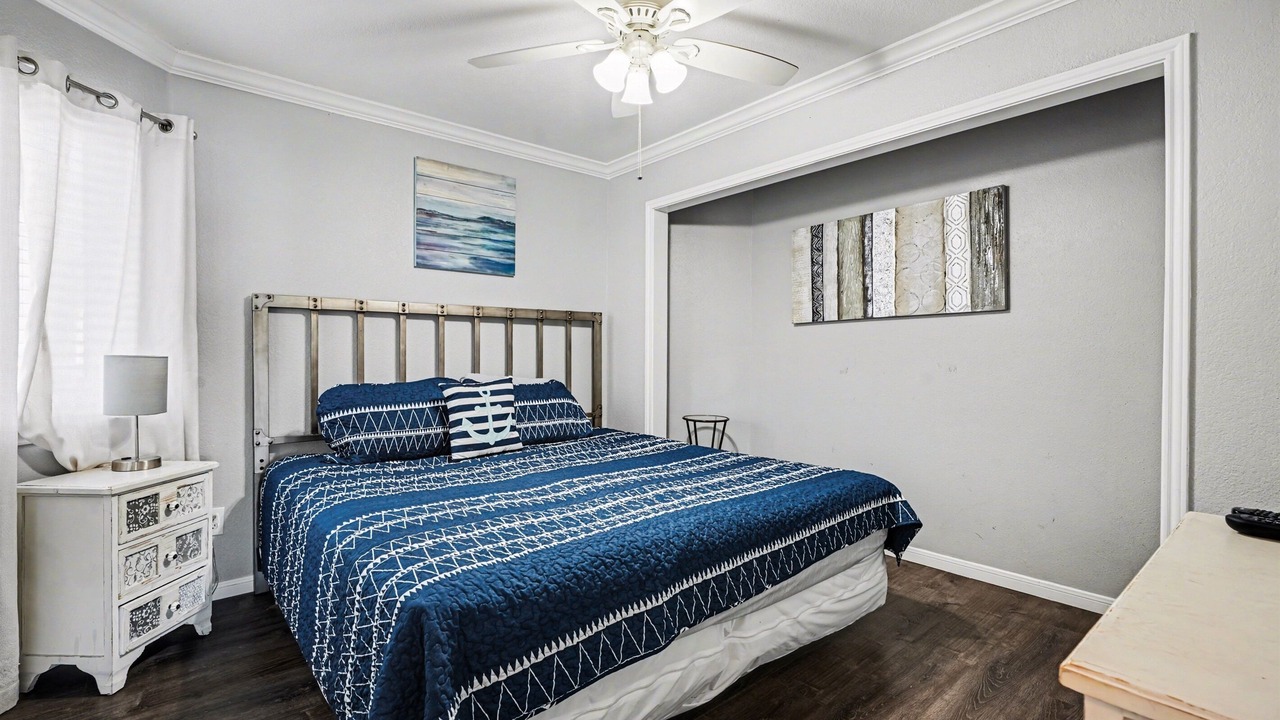Photo of Bedroom in Galveston