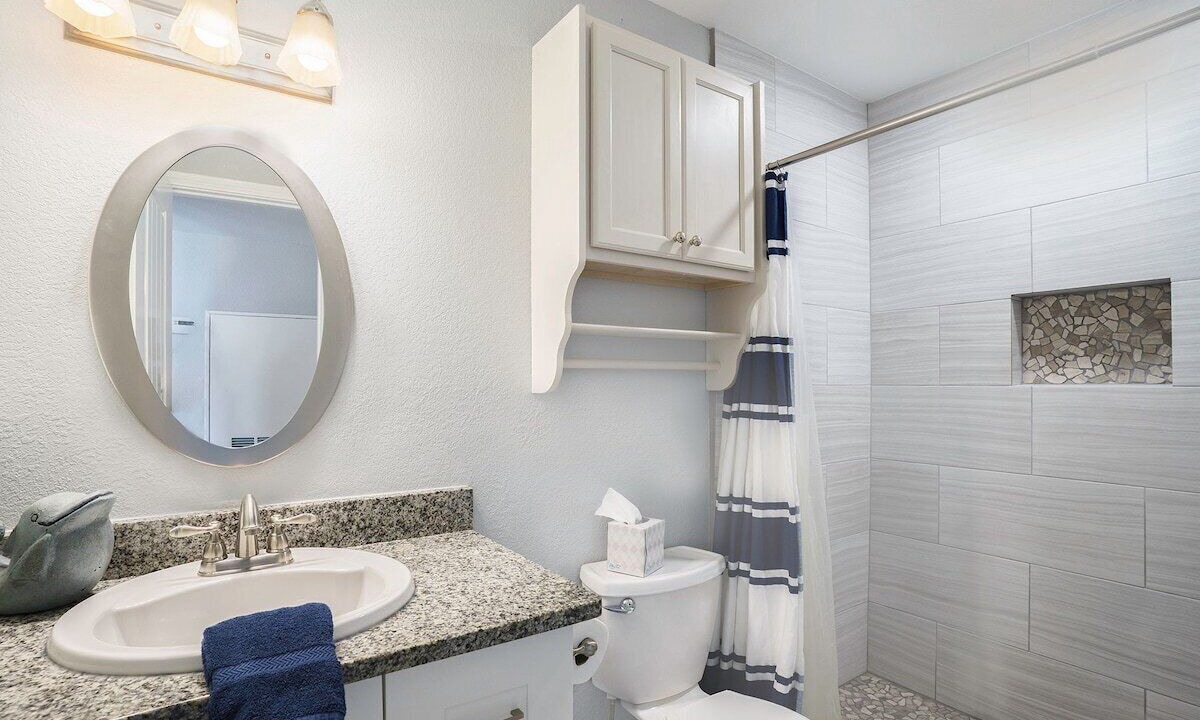 Photo of Bathroom in Galveston