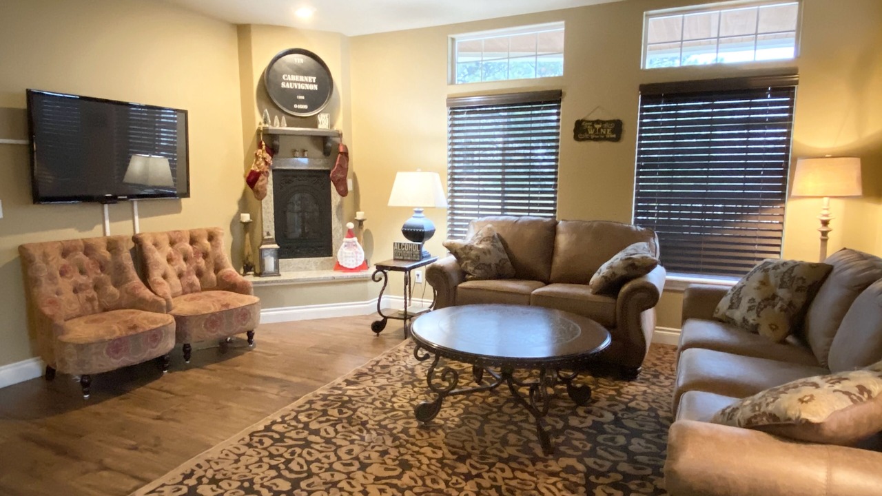 Photo of Livingroom in Leavenworth