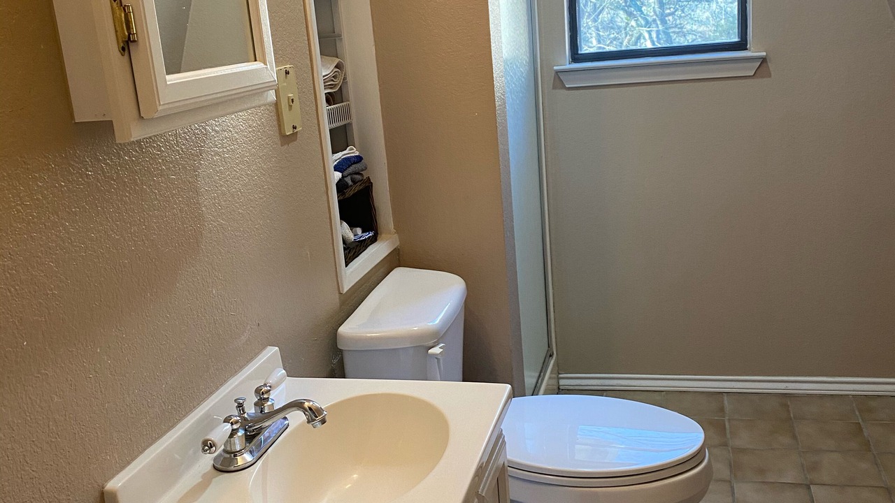 Photo of Bathroom in Martindale