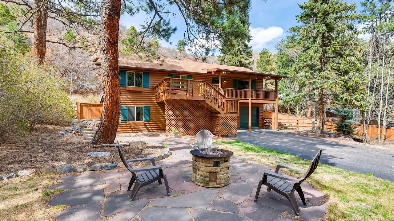 Photo of Patio Balcony in Green Mountain Falls