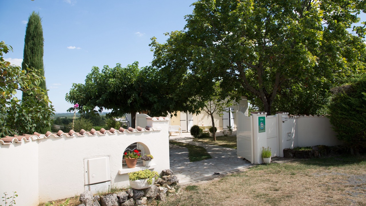 Photo of Outdoor in Loubers
