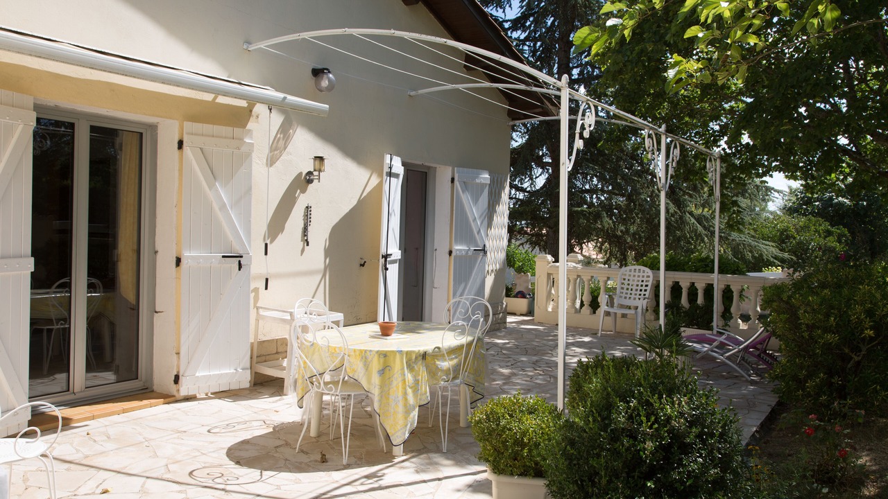 Photo of Outdoor in Loubers