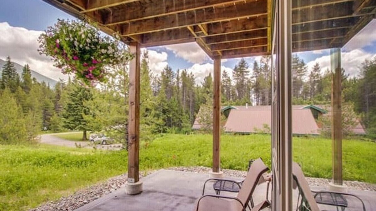 Photo of Patio Balcony in West Glacier