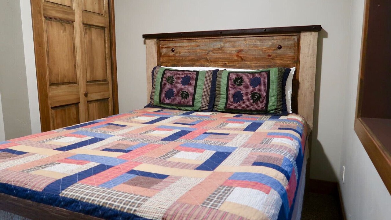 Photo of Bedroom in West Glacier