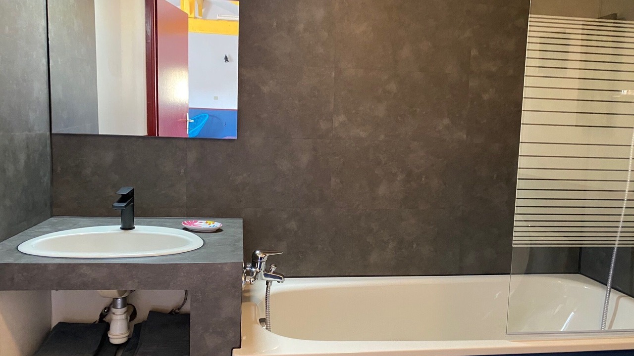 Photo of Bathroom in Sallertaine