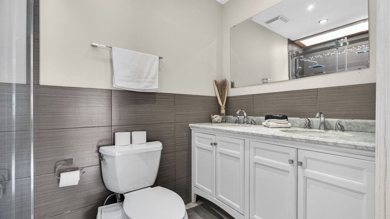 Photo of Bathroom in Milton Park