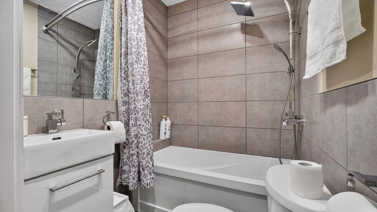 Photo of Bathroom in Milton Park