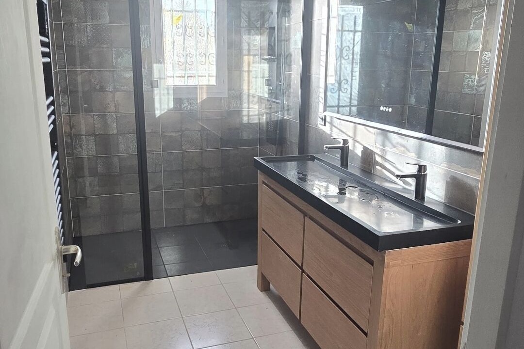 Photo of Bathroom in Malaucene