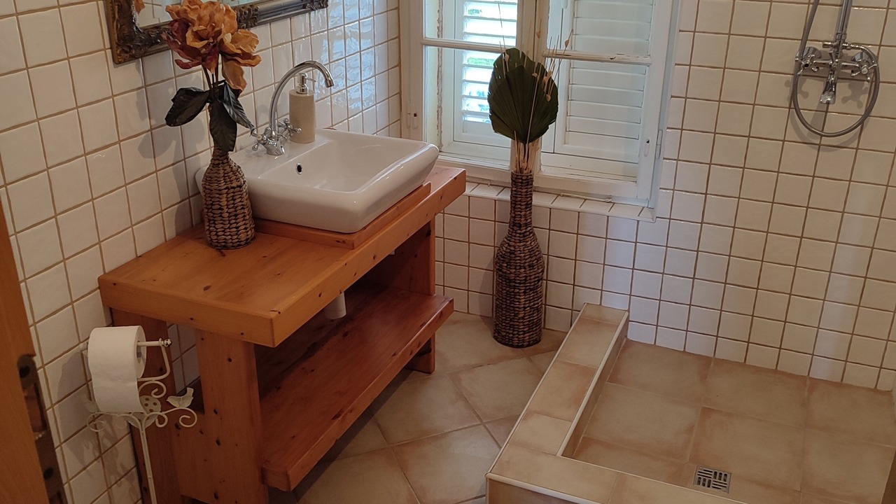 Photo of Bathroom in Popovici