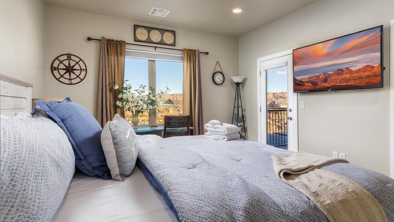 Photo of Bedroom in Hurricane