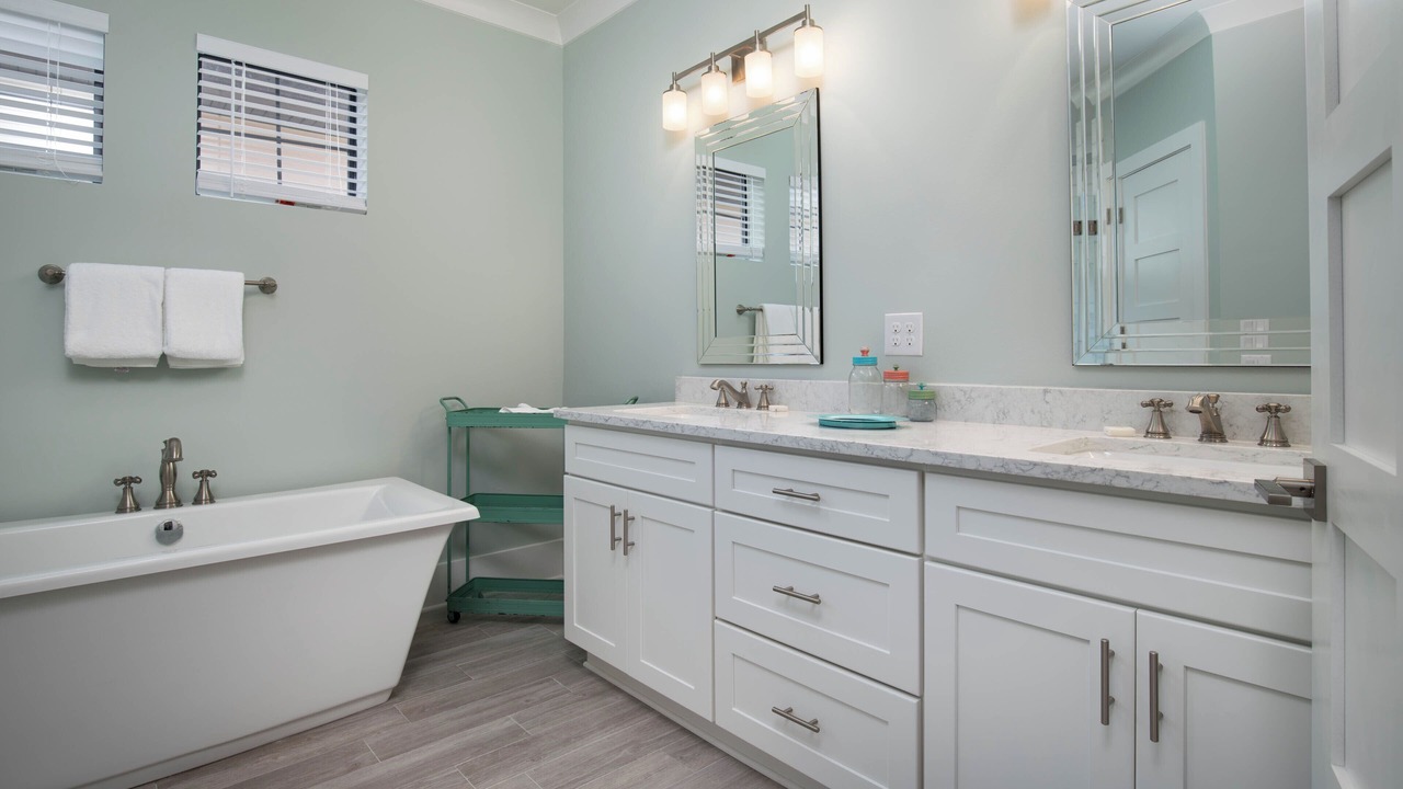 Photo of Bathroom in Villa Lago