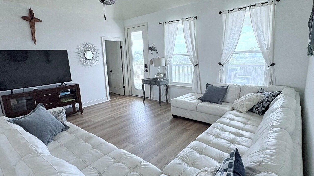Photo of Livingroom in Grand Isle