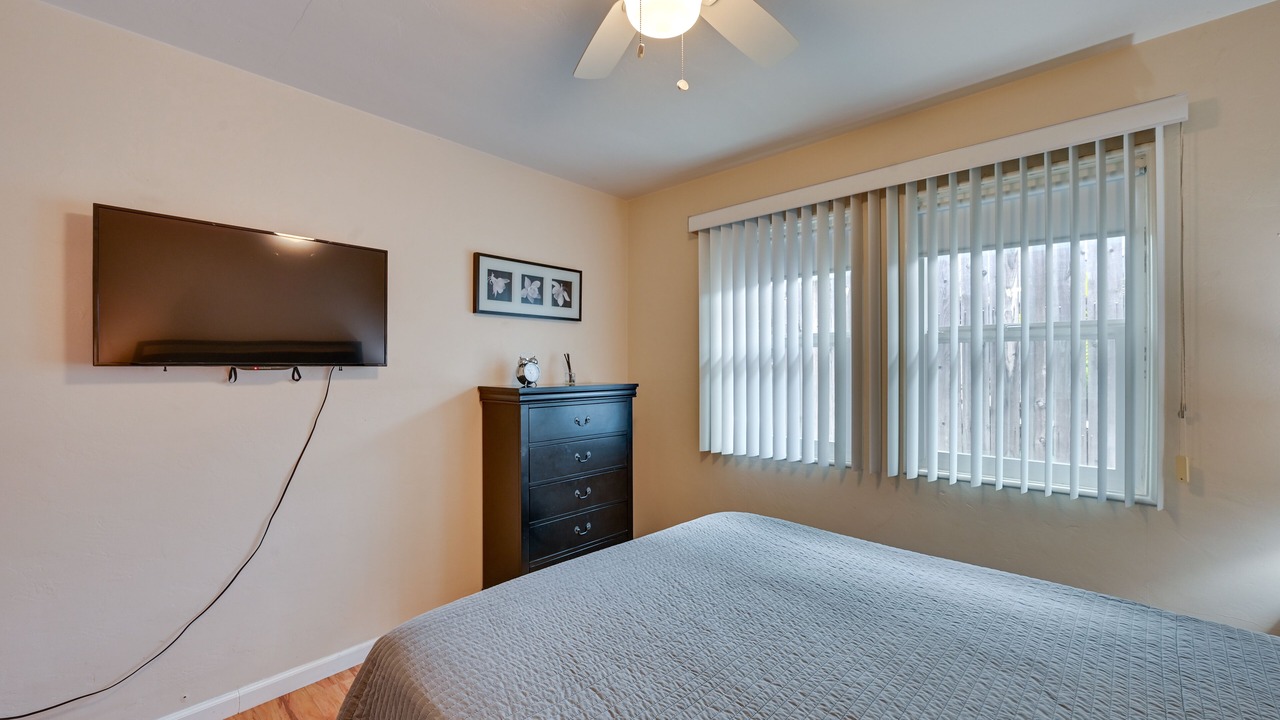 Photo of Bedroom in Pacific Beach