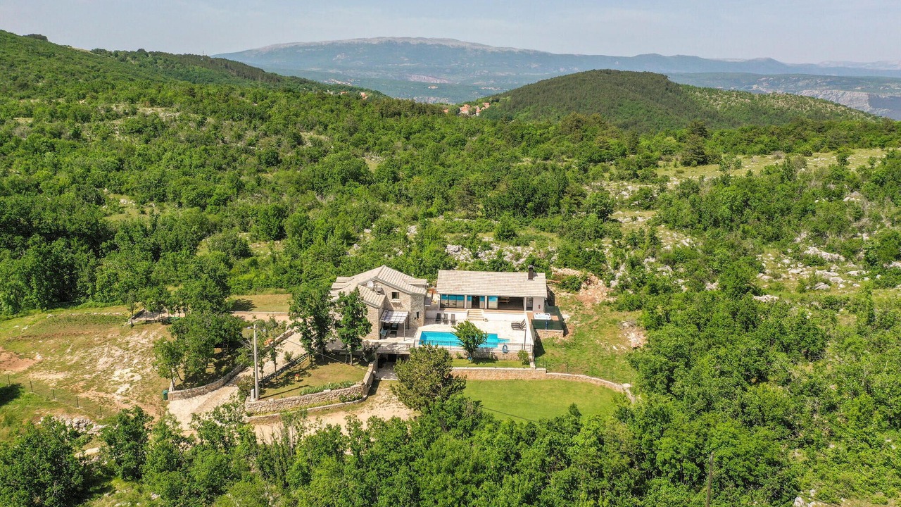 Photo of Others in Lovrec