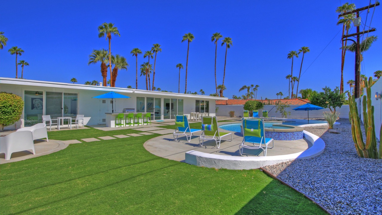 Photo of Others in Twin Palms