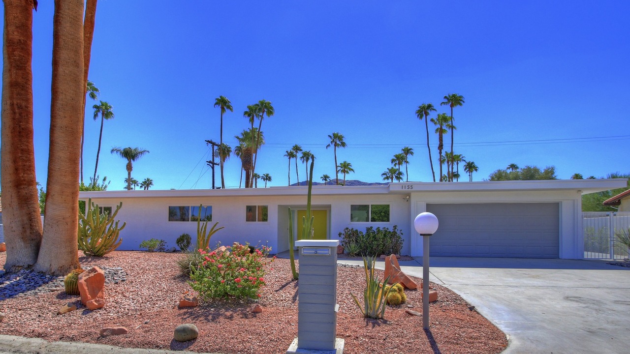 Photo of Others in Twin Palms