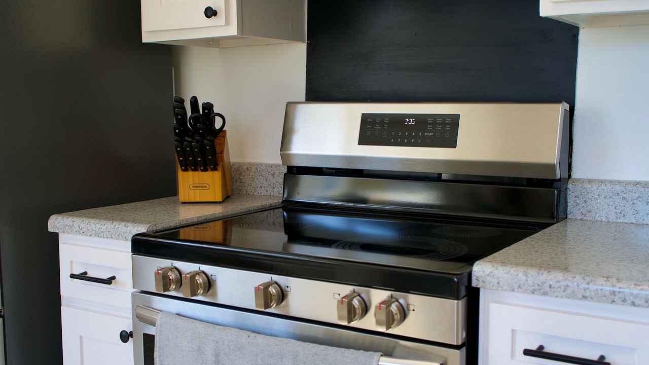 Photo of Kitchen in Starboard